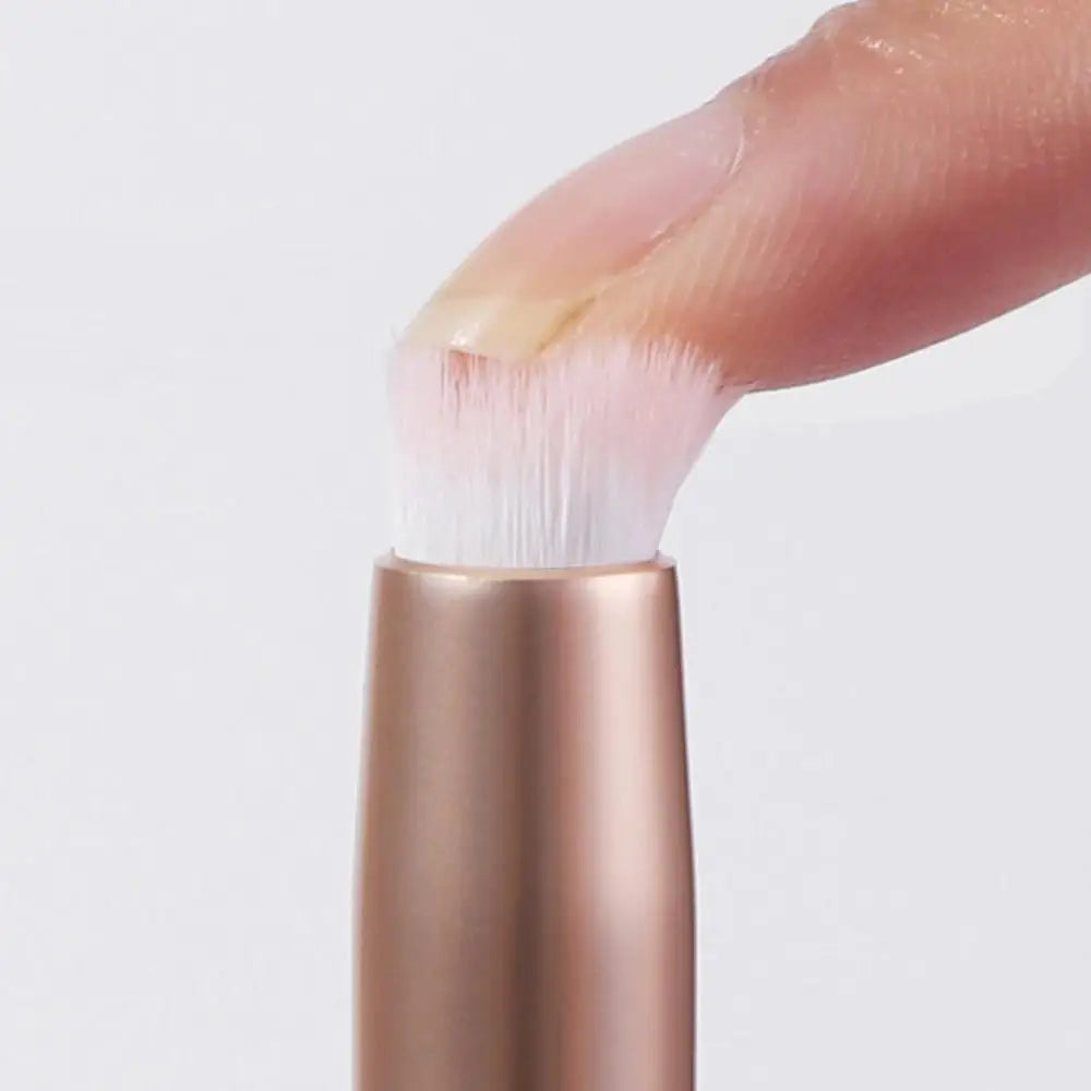 Two In One Contouring Brush